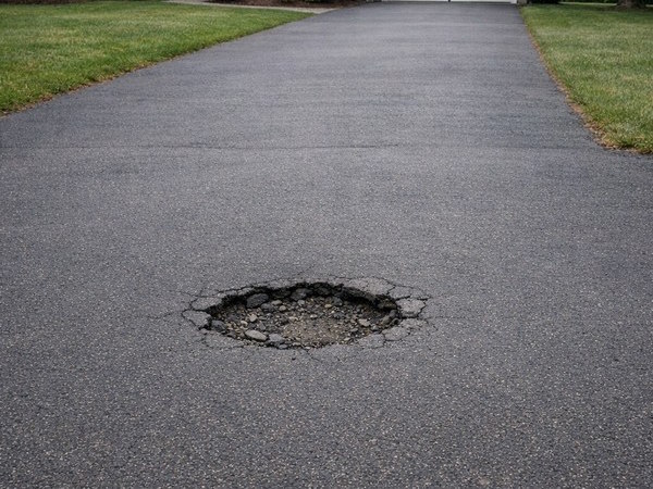 Pot Hole Repair and Crack Filling in Massachusetts