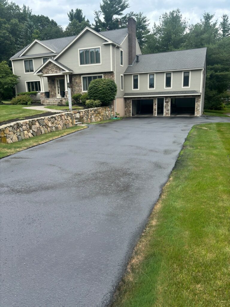 Andover, MA Residential Driveway Sealcoating
