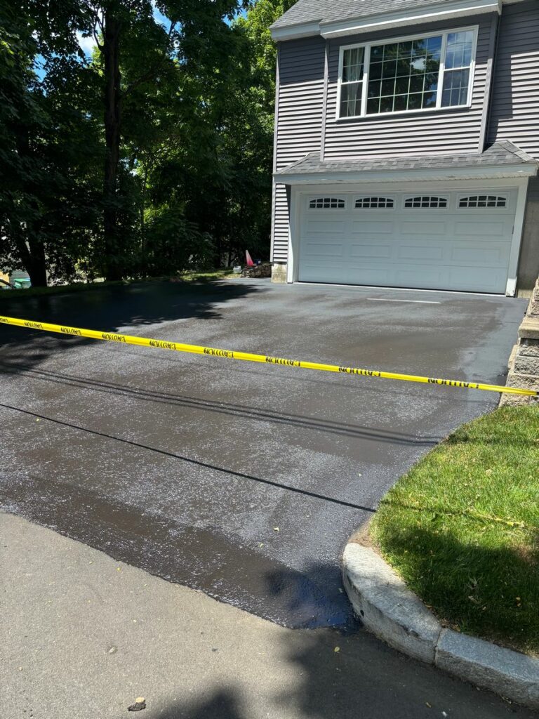 Reading, MA Driveway Sealcoating by Eagle Sealcoating