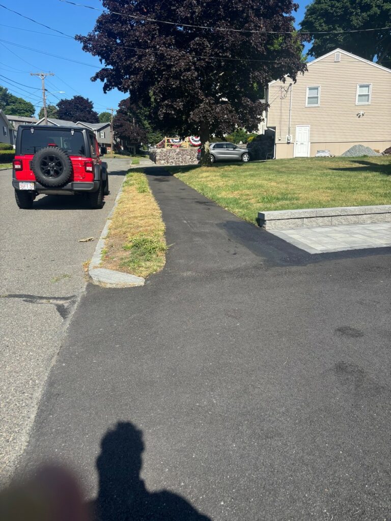 Stoneham, MA Driveway and Walkway Sealcoating