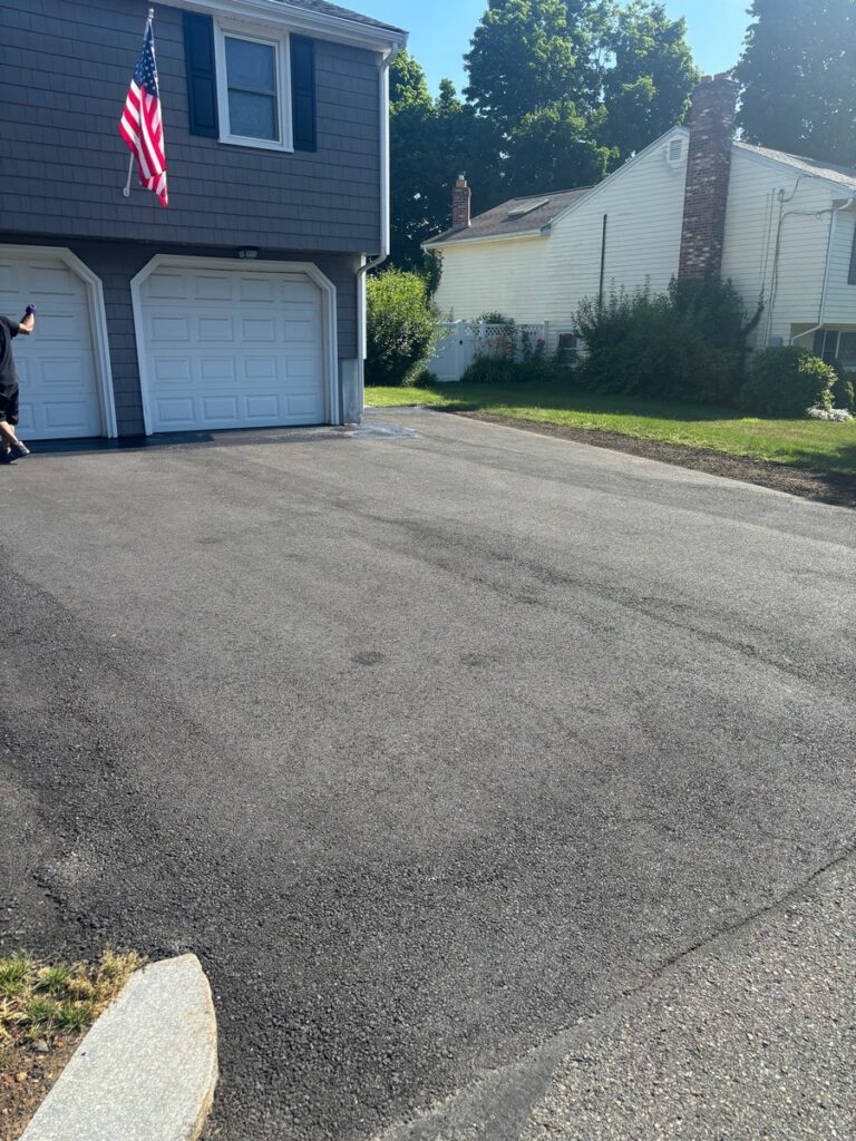 Stoneham, MA Driveway and Walkway Sealcoating